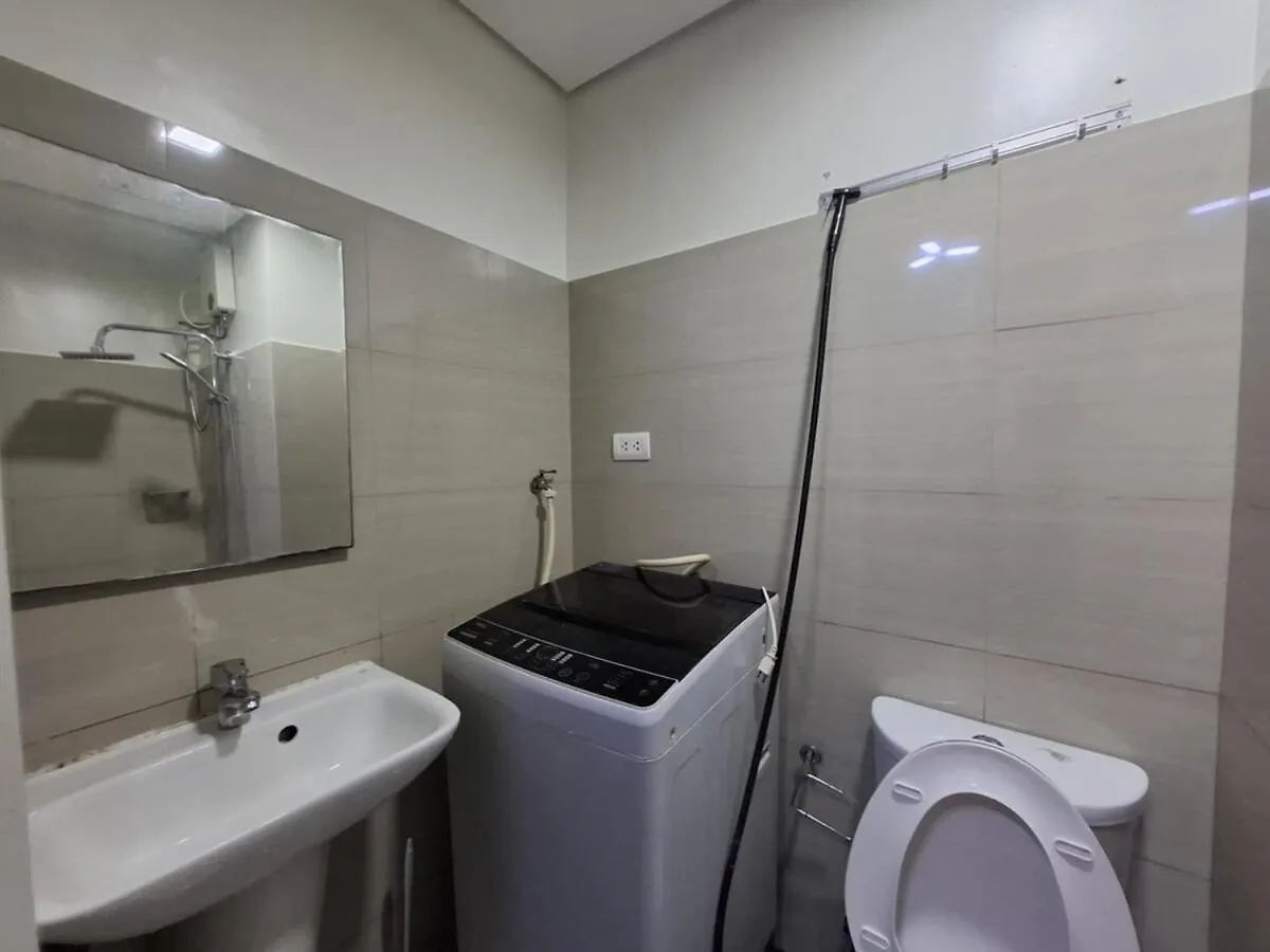 Spacious Big Room With Pool View Manila 0*,