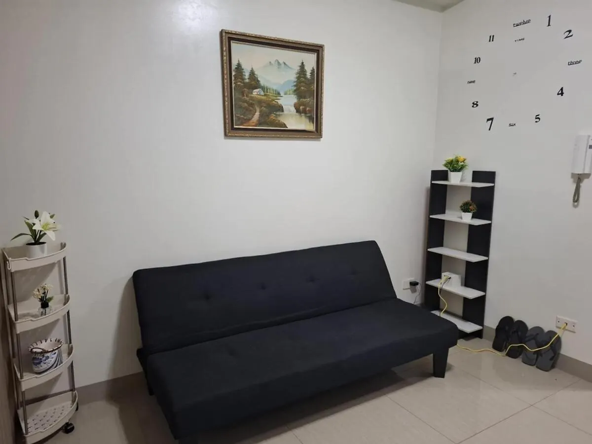 Spacious Big Room With Pool View Manila Apartment
